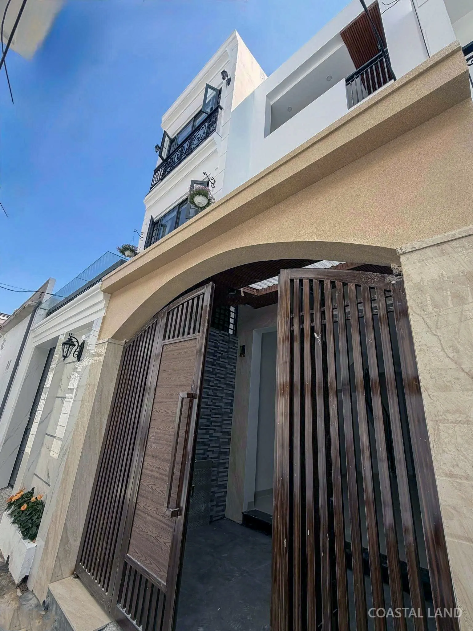 Nhà bán trung tâm Nha Trang chỉ 4 tỷ 200 triệu, 3 tầng bao gồm đầy đủ nội thất hiện đại 4