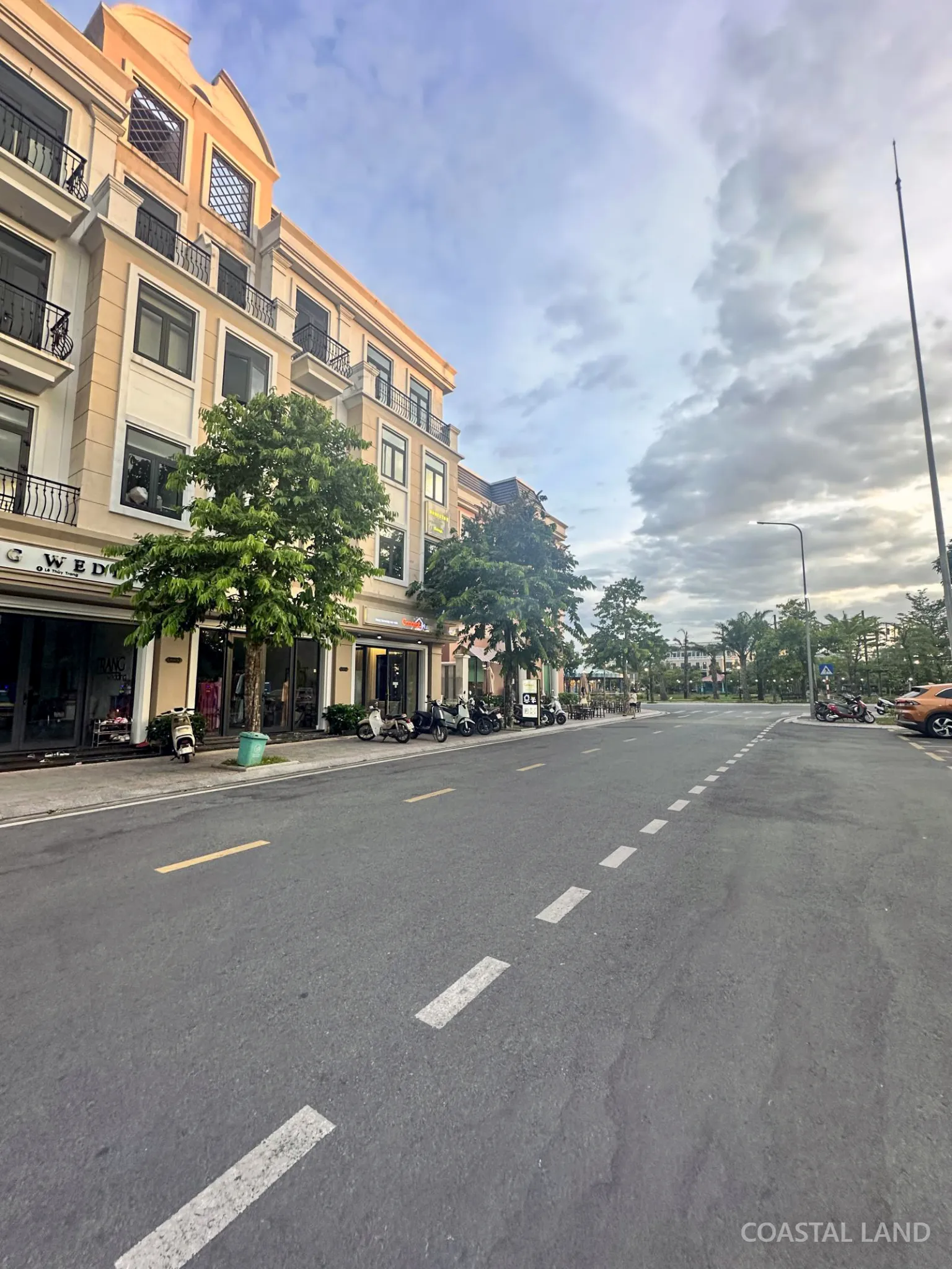 Bán shophouse 4 tầng Vincom Royal Park, đường Hùng Vương, phường Nam Đông Hà 3