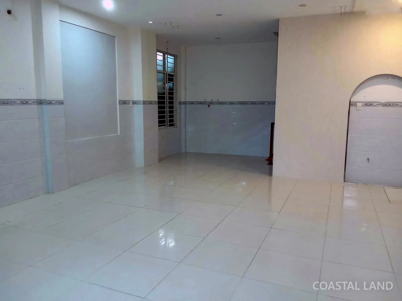 Cho thuê nhà mặt phố 2 tầng số 31 đường Lê Đại Hành, phường Cẩm Thành, Quảng Ngãi 3