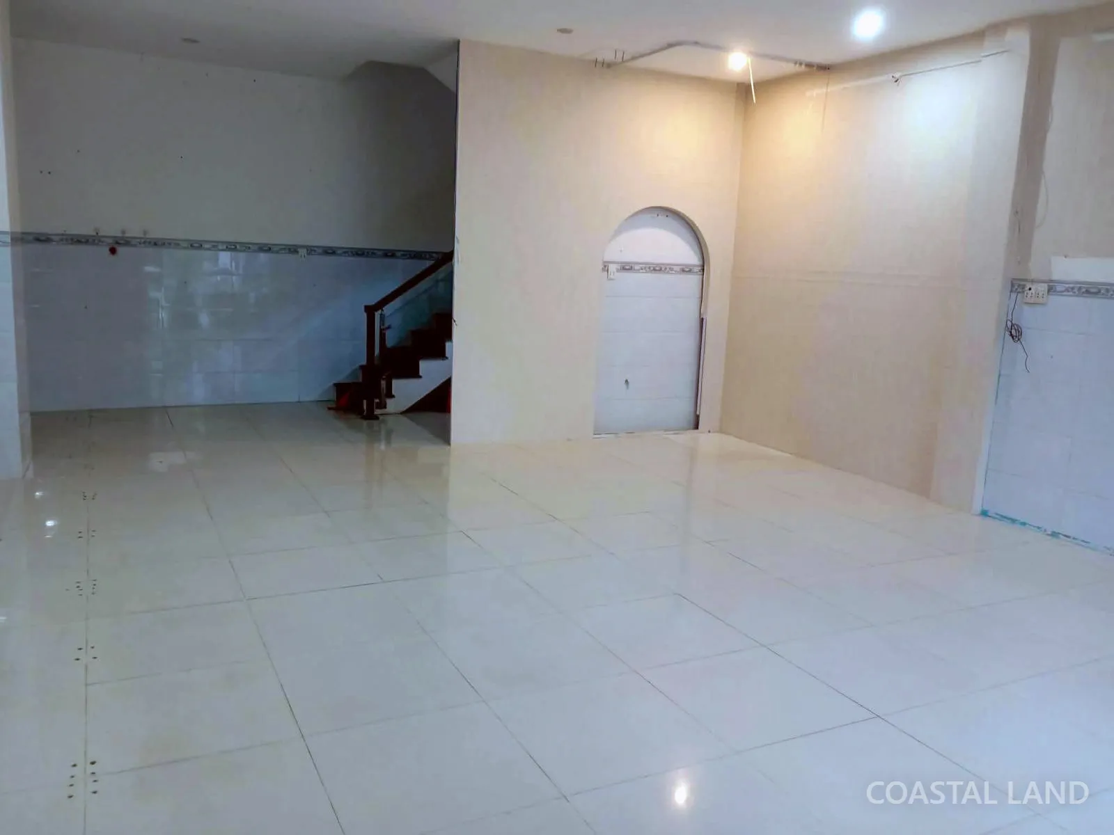 Cho thuê nhà mặt phố 2 tầng số 31 đường Lê Đại Hành, phường Cẩm Thành, Quảng Ngãi 4