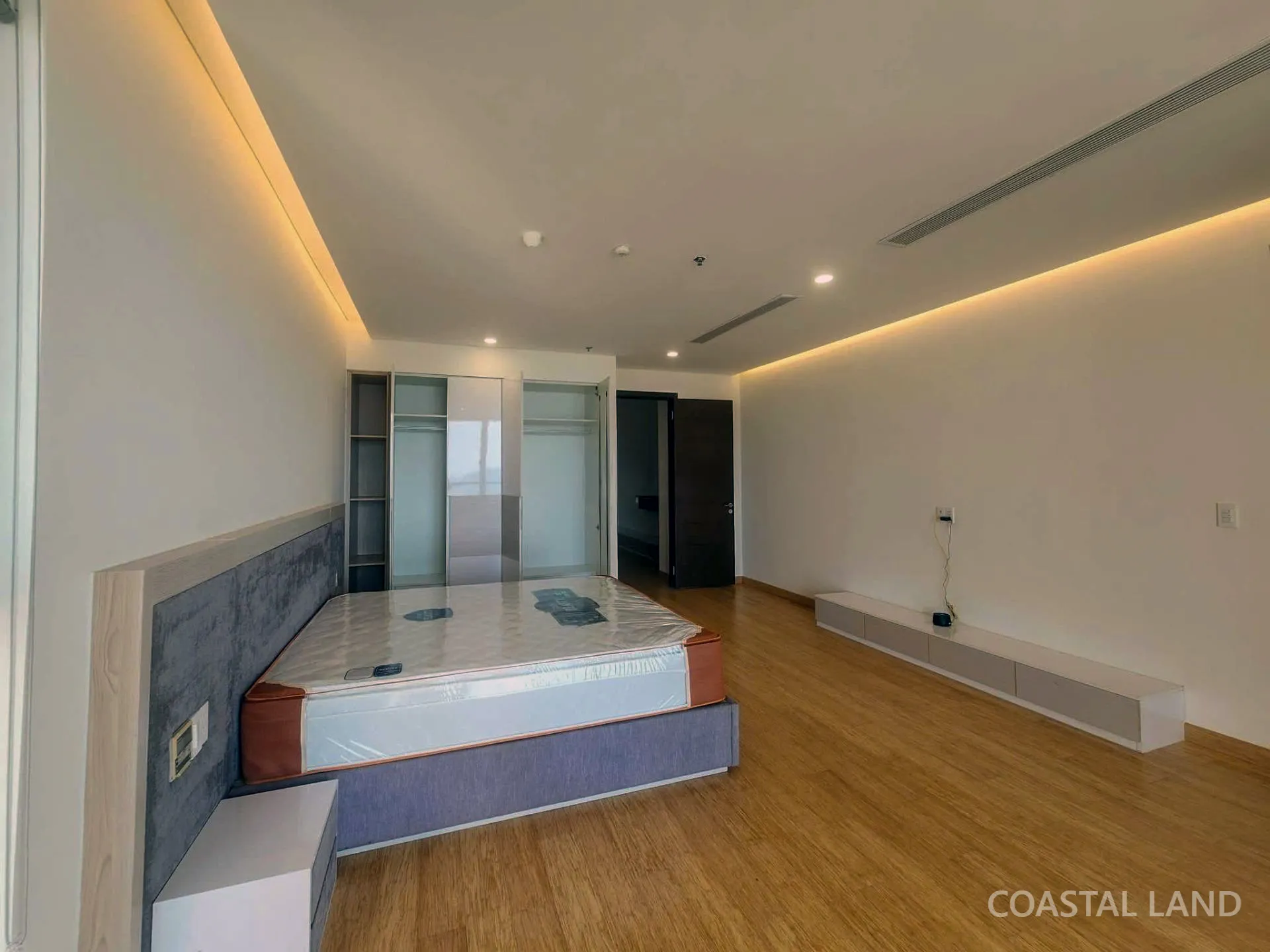 Cho thuê Penthouse tại căn hộ Fhome Đà Nẵng. 6
