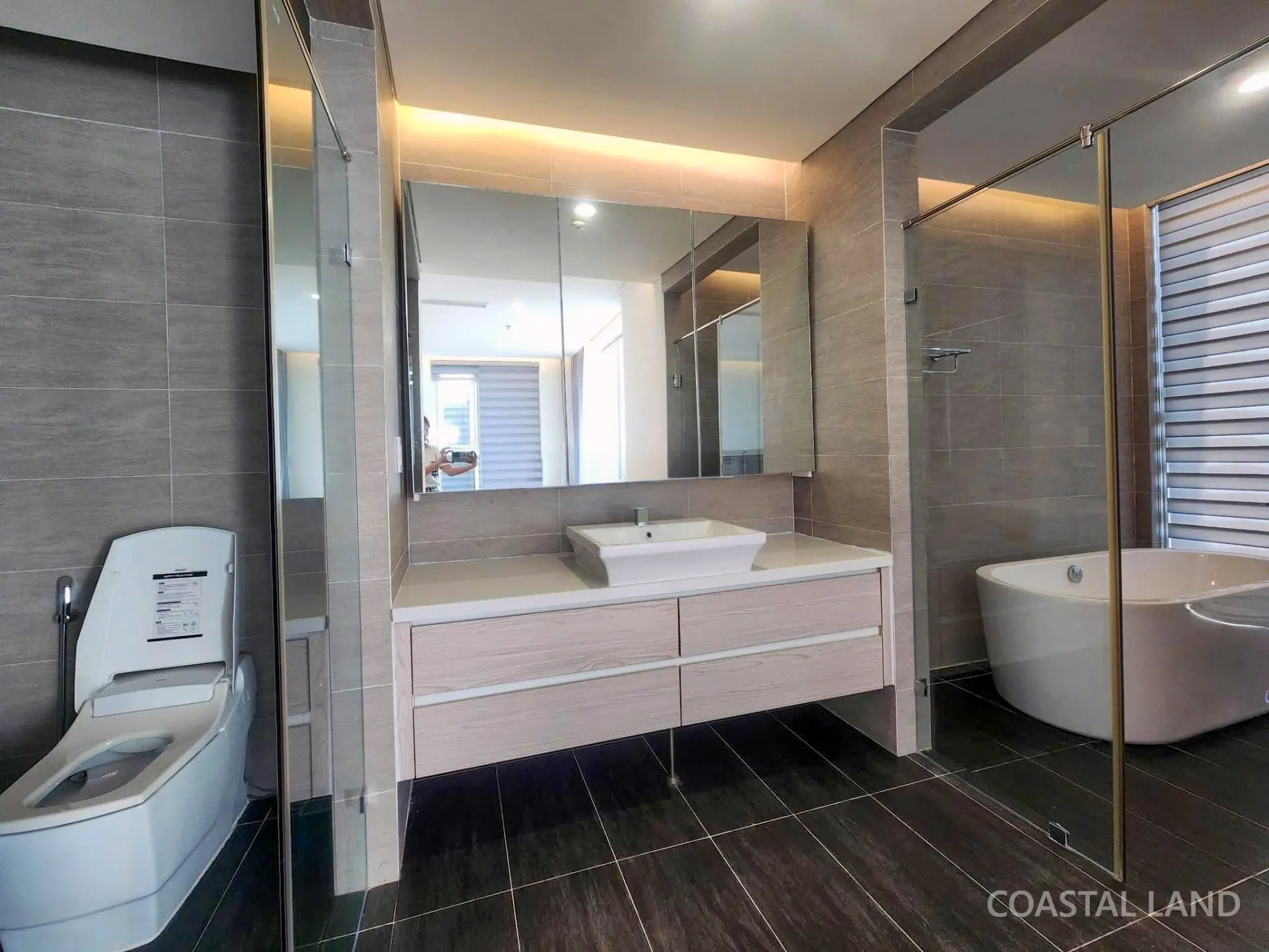 Cho thuê Penthouse tại căn hộ Fhome Đà Nẵng. 15