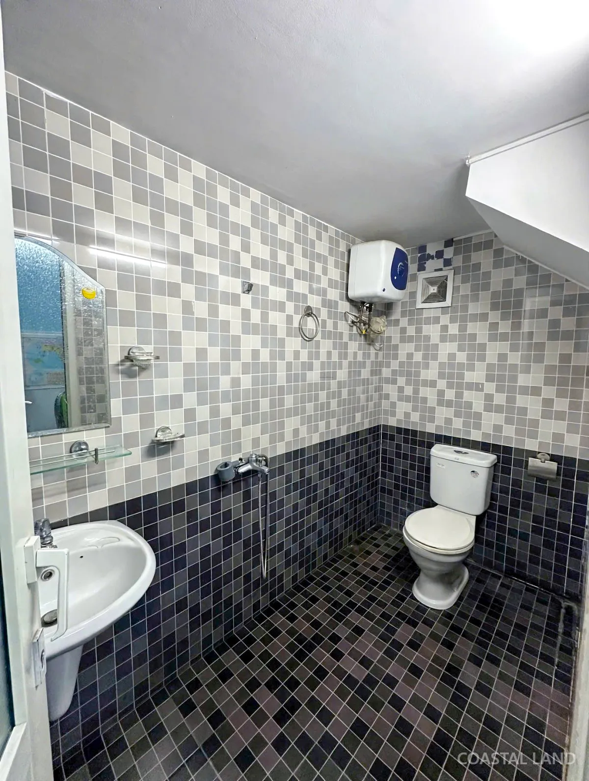 Bán nhà 2,5 tầng 70m2 có gara ô tô đường Giáp Hải, Sơn Trà, Đà Nẵng 15