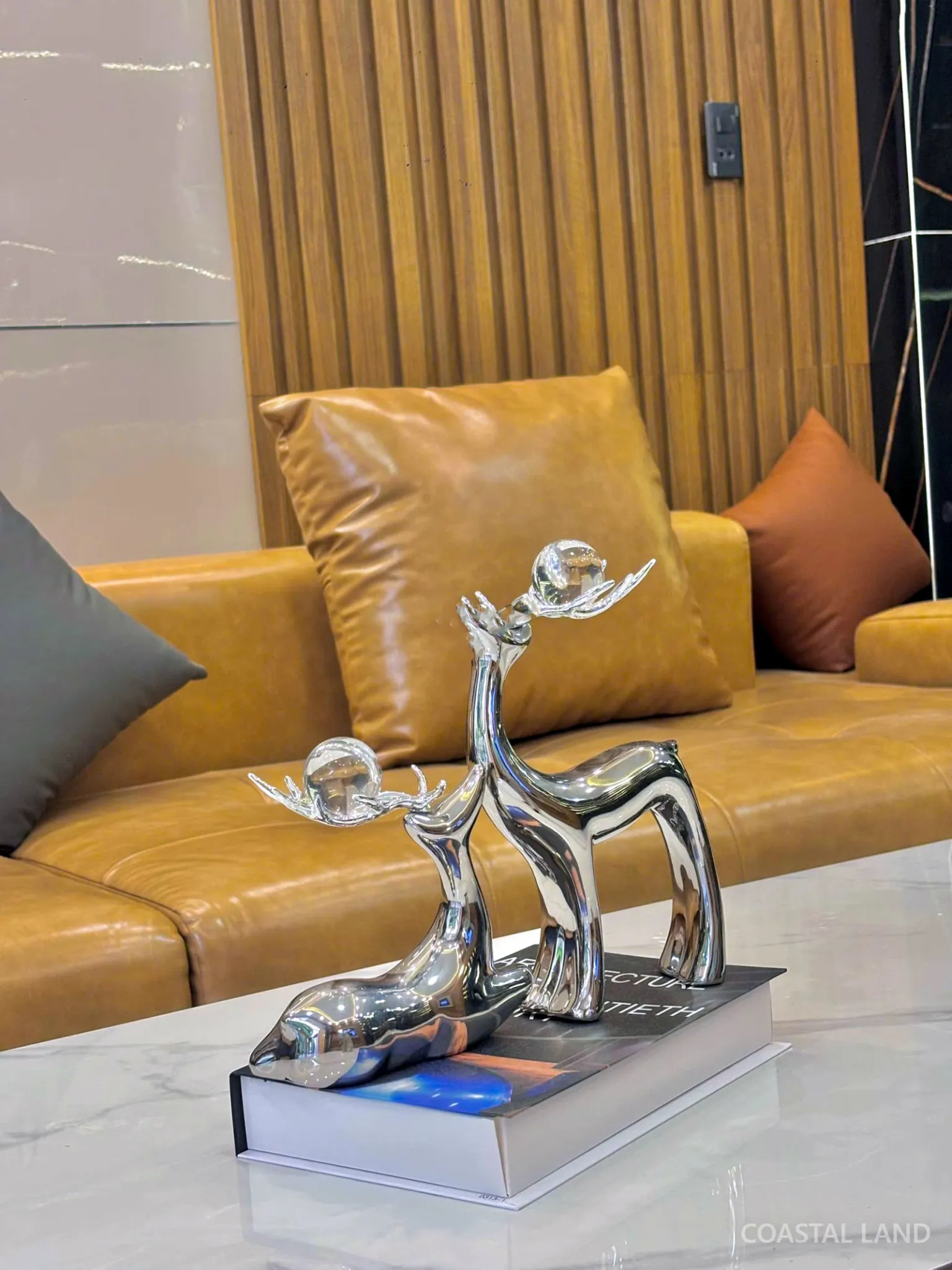 Cần bán nhà mới xây hiện đại đường Vũ Miên - đối lưng Phạm Hùng và Quốc Lộ 1A chỉ vào ở 6