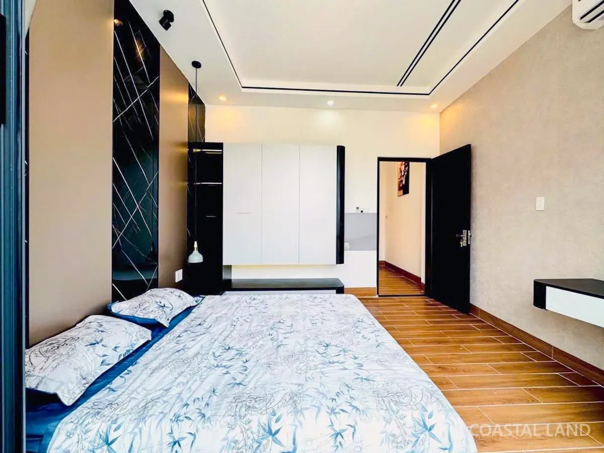 Bán nhà riêng 3 tầng gần sân bay Đà Nẵng, full nội thất cao cấp 2