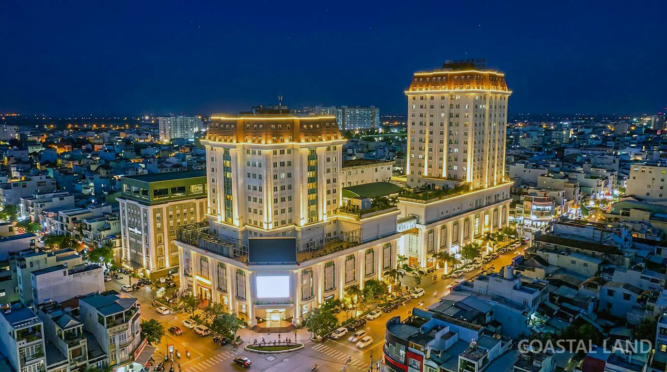 Cho thuê văn phòng 725 m2 tại tầng 11 - Tòa nhà Vĩnh Trung Plaza 3
