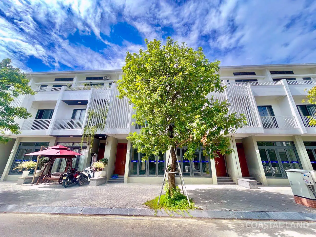 Chính chủ cần bán gấp nhà 3 tầng Khu Eco Garden giá 4. x tỷ - trung tâm Huế 6