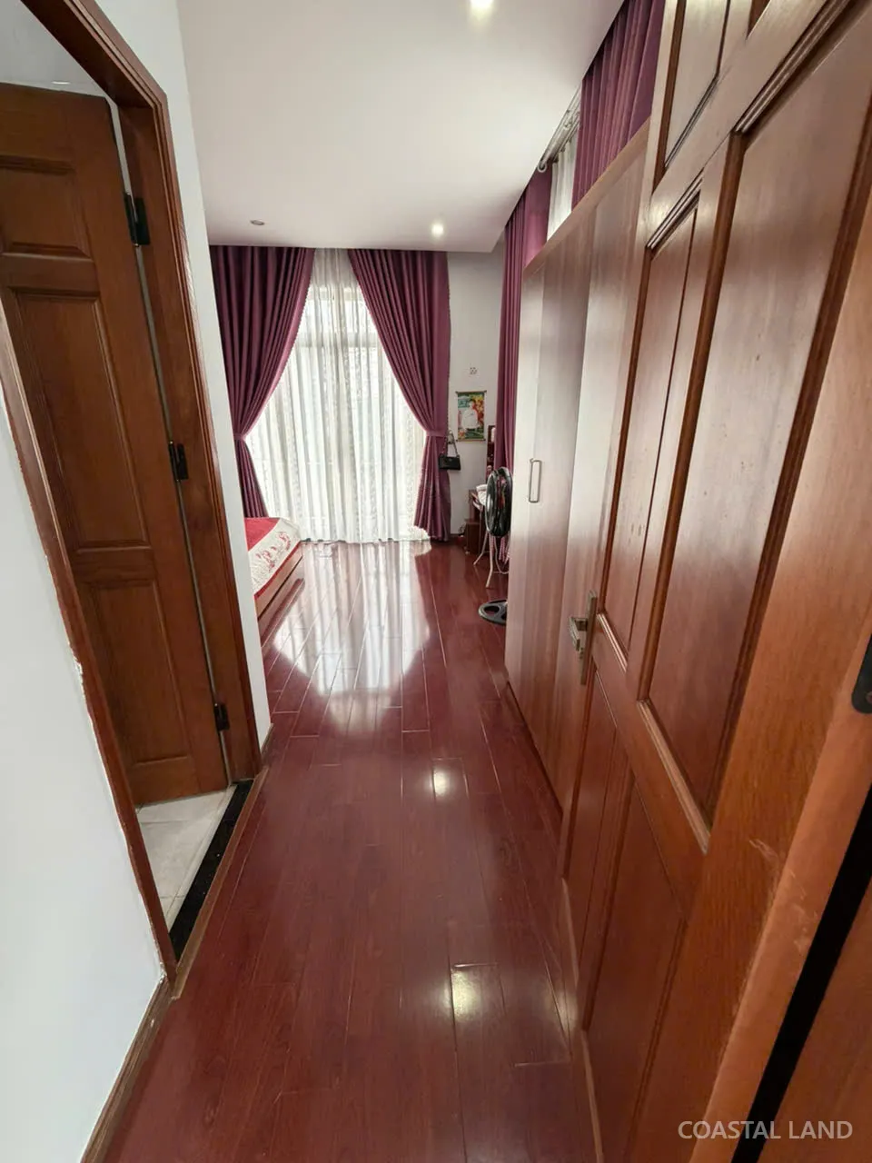 🏡 NẮM CHỦ NHÀ ĐẸP 3 TẦNG – 2 MẶT TIỀN 📍 Sát cầu Hòa Xuân 🌿 Kẹp vệt cây xanh – vị trí cực đẹp 📐 DT sàn 263,3m² | Full nội thất 10