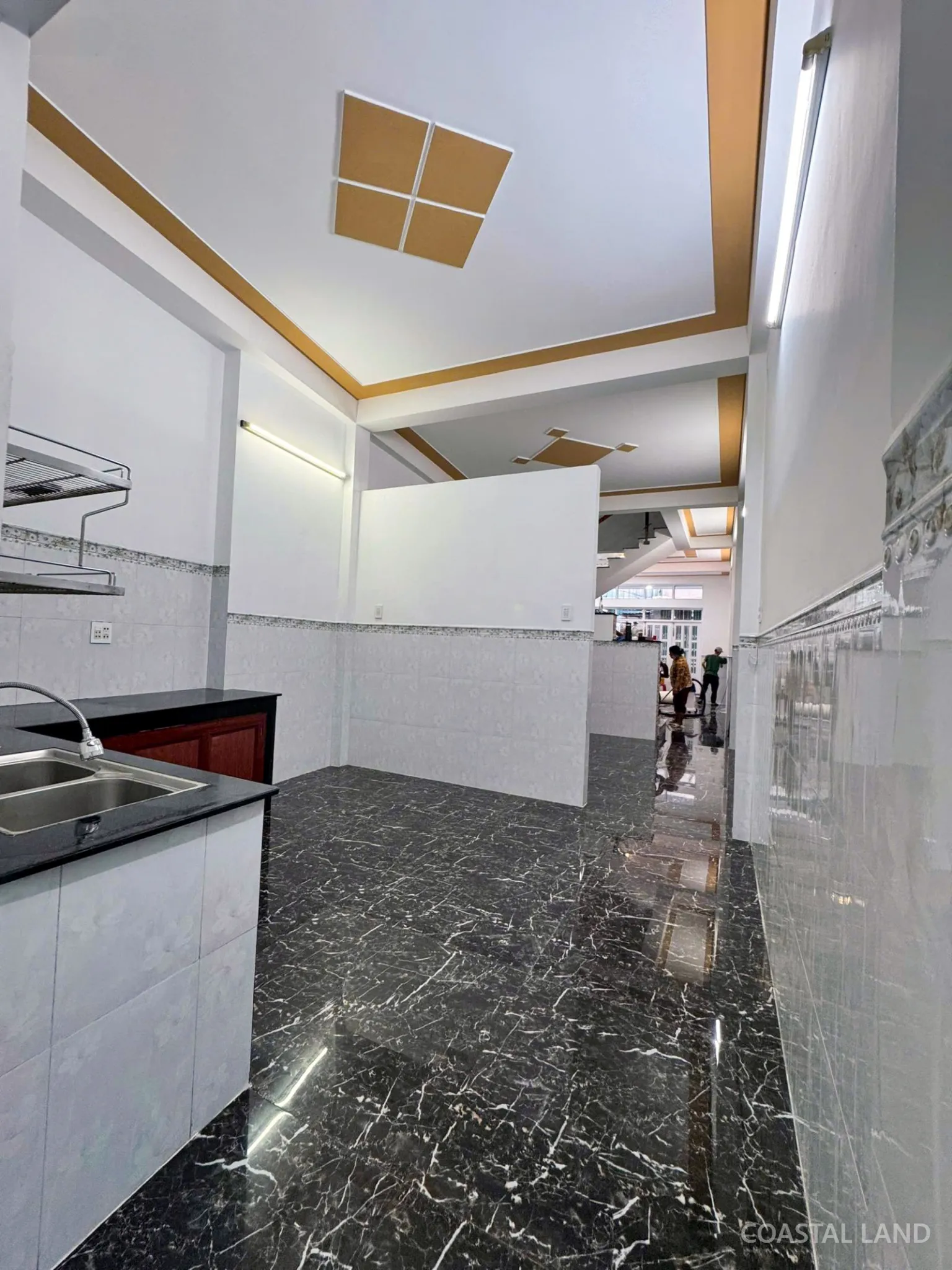 Bán nhà 3 tầng 84m2 hẻm Hoàng Văn Thụ, Quy Nhơn Nam, Gia Lai 2