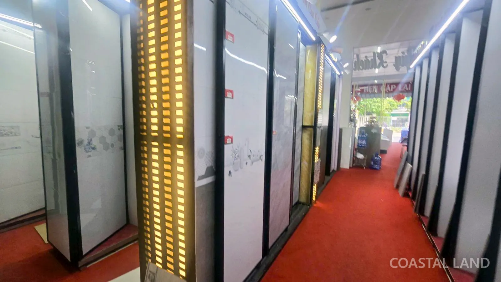 Bán nhà 302,8m2 mặt đường Trần Văn Trà, Quảng Ngãi, 13,5 tỷ 8