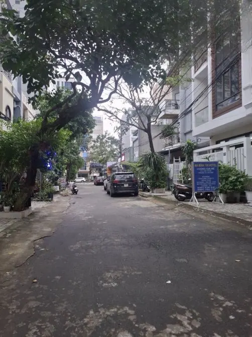 Bán nhà 3 tầng Trần Thanh Mại – An Hải Bắc – cách biển Mỹ Khê 500m – 12,7 tỷ