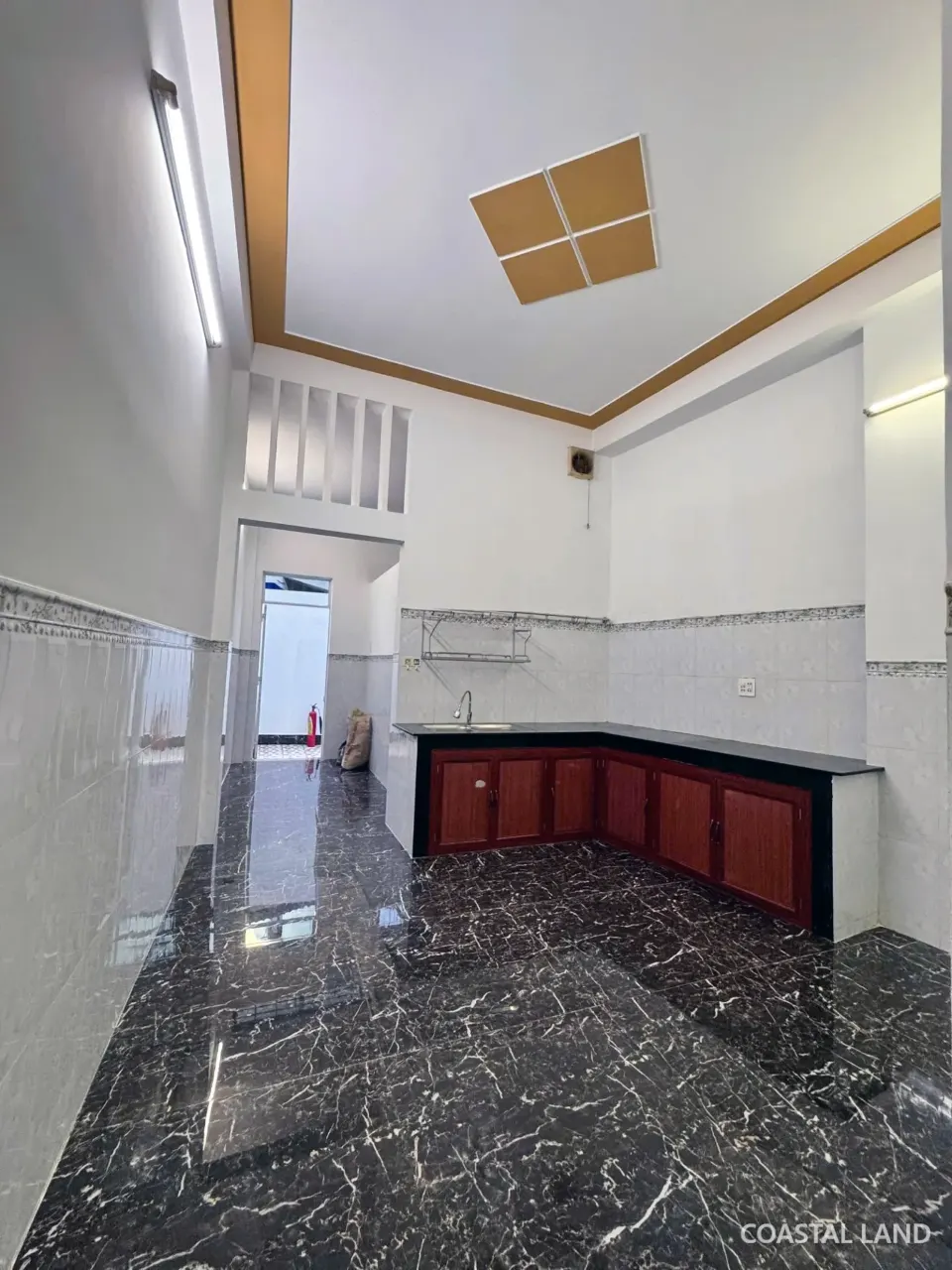 Bán nhà 3 tầng 84m2 hẻm Hoàng Văn Thụ, Quy Nhơn Nam, Gia Lai
